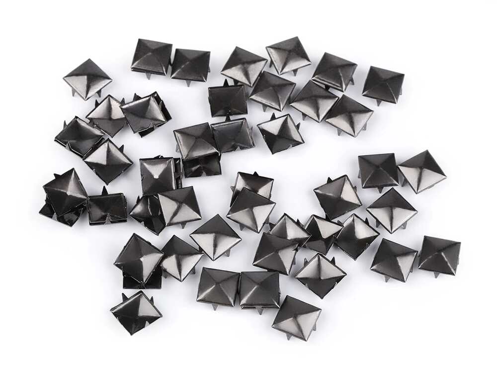 Cvočky na oblečení z nerezové oceli 12x12 mm pyramida - černé